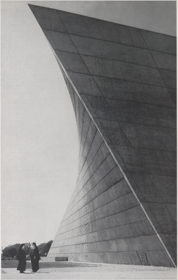 St. Francis de Sales Church, Muskegon, Michigan, USA | Marcel Breuer, Herbert Beckhard